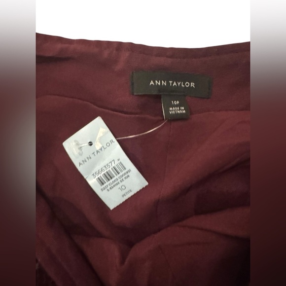 Ann Taylor The Sequin Side Zip Wide Leg Pant Maroon - Picture 7 of 7